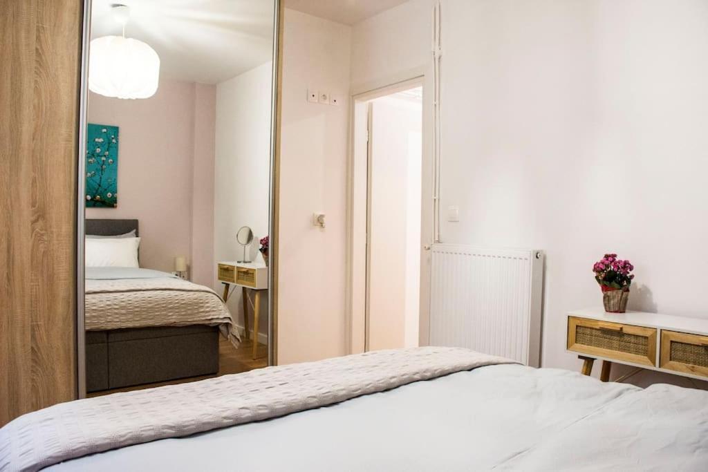 Newly Renovated-City Center Apartment Atény Exteriér fotografie